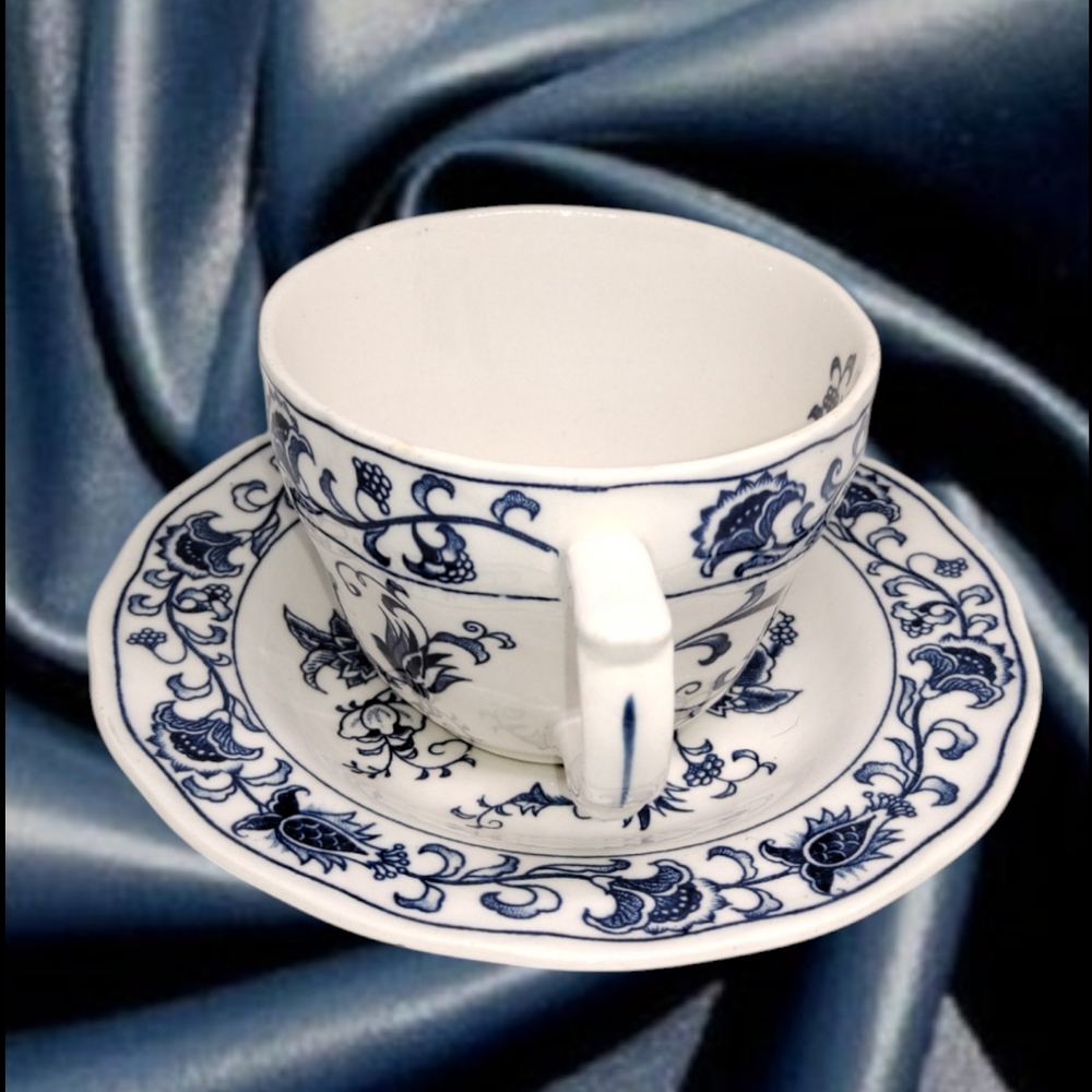 Ironstone Ming Tree ~ Blue and White Floral Teacup Set with Creamer. Japan - Picture 3 of 11